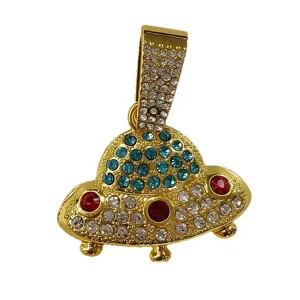 Hip-hop rhinestone UFO pendant necklace for men, trendy gold-plated full diamond jewelry main.