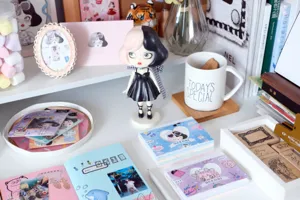 Detailed close-up view of NEKONI cute cartoon sticky notes and memo pads for journal.