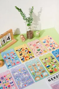 Jolies feuilles d'autocollants de dessin anime impermeables deco pour telephone et carnet