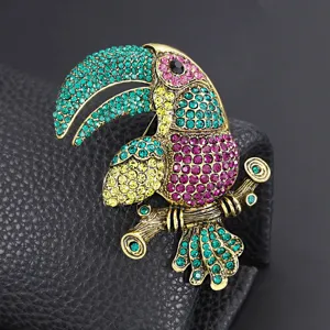 Exquisite Rhinestone Toucan Parrot Brooch Alloy Animal Pin Fashion Clothing Corsage Scarf Decoration Jewelry Gift