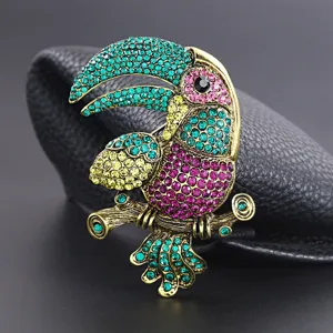 Exquisite rhinestone toucan bird brooch pin, colorful crystal alloy fashion jewelry.