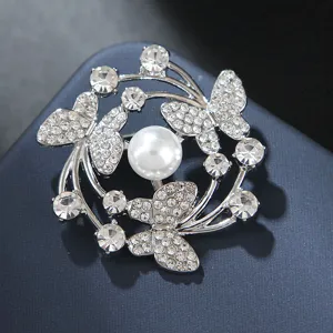 Exquisite Korean style butterfly pearl brooch, sparkling rhinestone shiny suit pin accessory.
