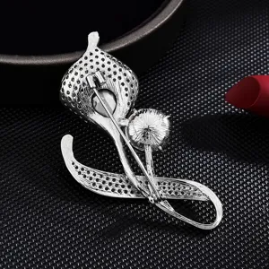 Broche lys calla en zircon mode coréenne élégante épingle costume manteau accessoire bijoux