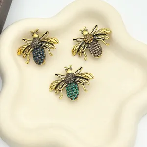 Vintage rhinestone bee brooch set, exquisite insect lapel pin for women fashion accessories