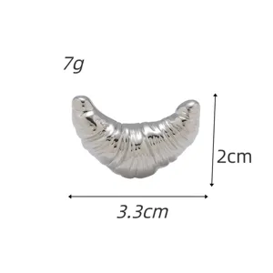 Silver croissant brooch, 3.3x2cm minimalist metal collar pin, stylish accessory for daily outfits.