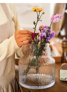 Handgefertigte klare Glasvase mit Gletschermuster, ideal moderne Heimdekoration Blumenarrangement.