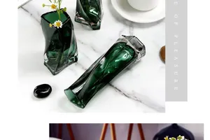 Hermoso jarrón de vidrio retorcido de lujo nórdico para la decoración, jarrón verde.