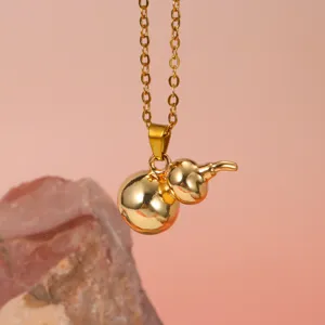 Vergoldete glatte massive Kürbis Anhänger Halskette mit O-Kette, elegante Damen Schlüsselbeinkette.