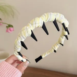 Yellow plaid toothed headband for women, anti-slip hair hoop for daily styling and washing.
