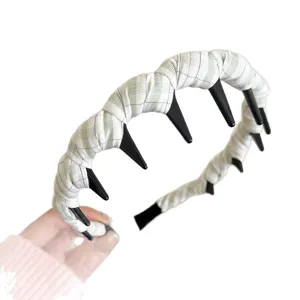 Green and white plaid toothed headband, stylish non-slip hair hoop for daily styling and face washing.