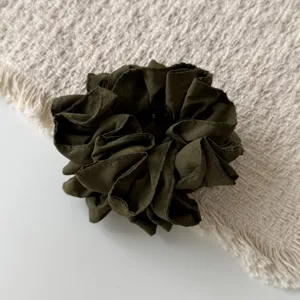Coletero de pelo de satén plisado verde de doble capa soporte para coleta estilo elegante