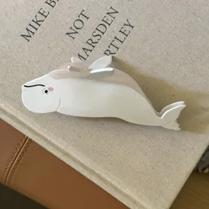 Jolie pince à cheveux en forme de baleine blanche, grand accessoire en acétate pour femmes.