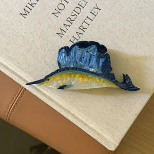 Jolie pince à cheveux en acétate poisson créature marine grand accessoire élégant pour femmes