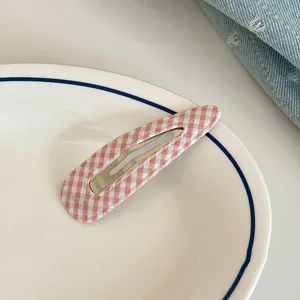 Sweet pink plaid hair clip, cute snap hair accessory for daily casual and sweet styling.