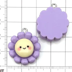 Bunte Harz süße lächelnde Blumen Anhänger DIY Schmuck Zubehör für Armband und Halskette