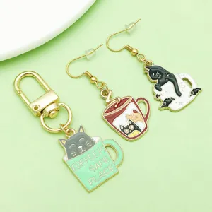 Set portachiavi e orecchini gatto tazza da tè in lega, accessori per gioielli fai da te colorati.