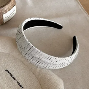 Fascia per capelli larga a pois in stile francese da donna, accessorio di moda quotidiano.