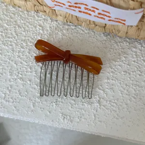 Peineta para el pelo con lazo de acetato marrón accesorio de peluquería elegante antideslizante