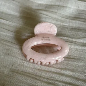 Pink acetate oval hair claw clip, elegant minimalist hair accessory for women half up hairstyles.