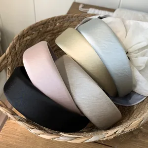 Französischer Satin glänzender breiter Haarreif für Damen, elegantes einfarbiges Haarzubehör.