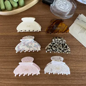 French Minimalist Acetate Leopard Print Hair Claw Elegant Medium Shark Clip Half Up Hair Accessory For Women Simple Texture Hairpin