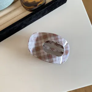 Korean style plaid acetate hair claw clip sweet large oval hair accessory for women daily styling.