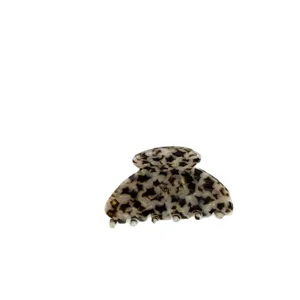 Tortoise shell cellulose acetate hair claw clip medium size stylish shark clip for women.