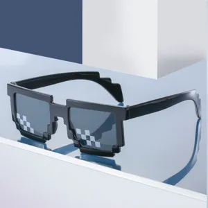 Gafas de Sol Cuadradas con Mosaico de Píxeles Retro para Unisex Gafas de Novedad de Plástico y Resina Diseño Creativo de Rejilla Accesorio de Fiesta