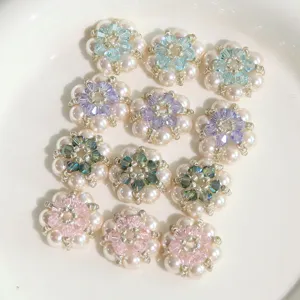 DIY handgemachte Perlen Kristall Blumen Zubehör, süße Perlenanhänger für Ohrringe.