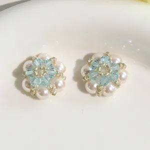 Handgemachte Perlen Kristall Blumen Anhänger DIY süßes Zubehör für Ohrringe Design