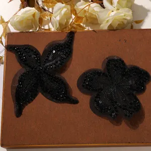 Toppe di pizzo con perline nere fiore farfalla ricamate accessori per abbigliamento DIY materiale