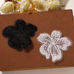 Toppe di fiori con perline in bianco e nero ricamo a rete accessori per abbigliamento