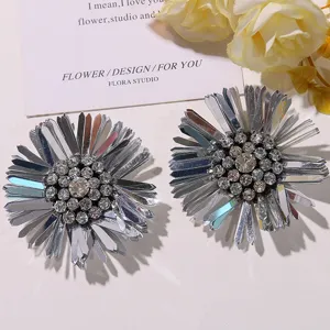 Zilveren strass bloem schoen bedel doe het zelf handgemaakte broche accessoires decor