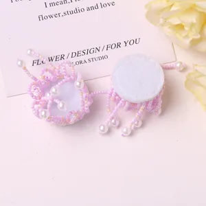 Accesorios de cuentas rosas DIY dijes de zapatos de flores hechos a mano para ropa bolsos