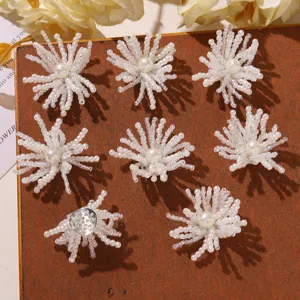 Parelvormige zaadkralen bloem accessoires voor DIY handgemaakte ambachten schoen decoratie.