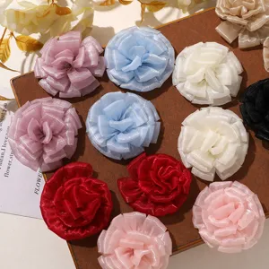 Fiori in tessuto mesh multistrato per fermagli fai-da-te, spille e accessori di abbigliamento.