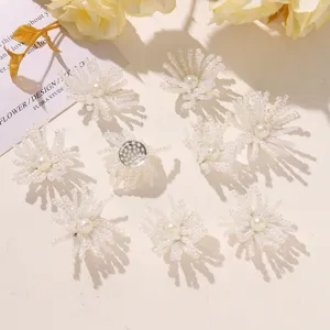 Parel kraal bloem DIY accessoires voor haarspelden, broches en knutselprojecten.