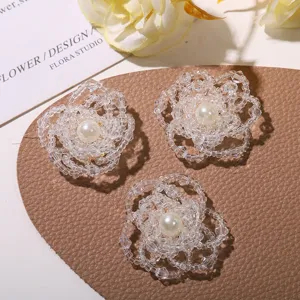 Details of Korean vintage imitation pearl beaded flower hair clips and DIY jewelry accessories.