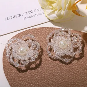 Korean vintage crystal beaded flower hair clip and elegant jewelry accessory piece.