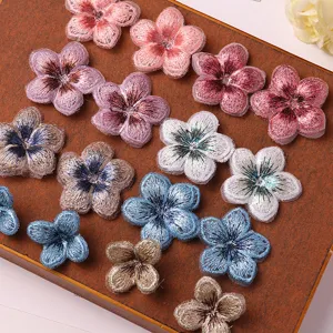 Gradient embroidered flower patches, DIY handmade five-petal fabric accessories for clothing decor.