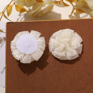 Accessori fai da te in tulle multistrato, bellissimo fiore in tessuto bianco per mollette.
