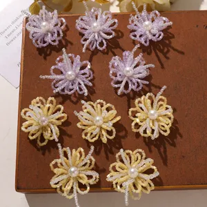 Flores huecas con cuentas hechas a mano accesorios DIY para pendientes broches
