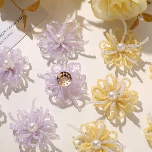Accesorios de flores huecas de cuentas hechas a mano diy broche perla estilo dulce