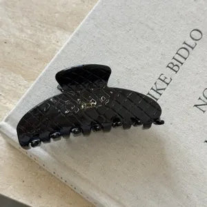 Pinces à Cheveux en Acétate Noir Style Coréen Texture Crocodile Élégantes Pinces Crabes Accessoires Cheveux Femme