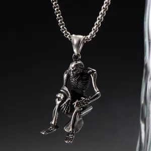Punk dunkler Stil gotische Skelett Skulptur Anhänger Halskette Retro Metall Hip Hop Kette.