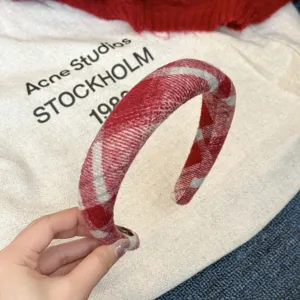 Weihnachten rot kariertes Woll-Haarband, stilvoller breiter Haarreif für Damen Alltag.