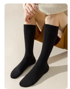 Men's black long thermal socks, cozy fleece-thickened winter calf socks for daily wear.