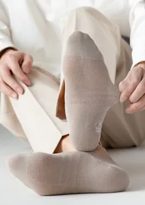 Uomo estate sottile traspirante cotone calzini invisibili antiscivolo corti da uomo.