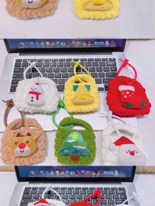 Handcrafted knitted mini coin purse cute cartoon Christmas keychain storage bag pouch