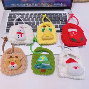 Cute knitted mini coin purse Christmas handmade woven keychain accessory cute storage bag